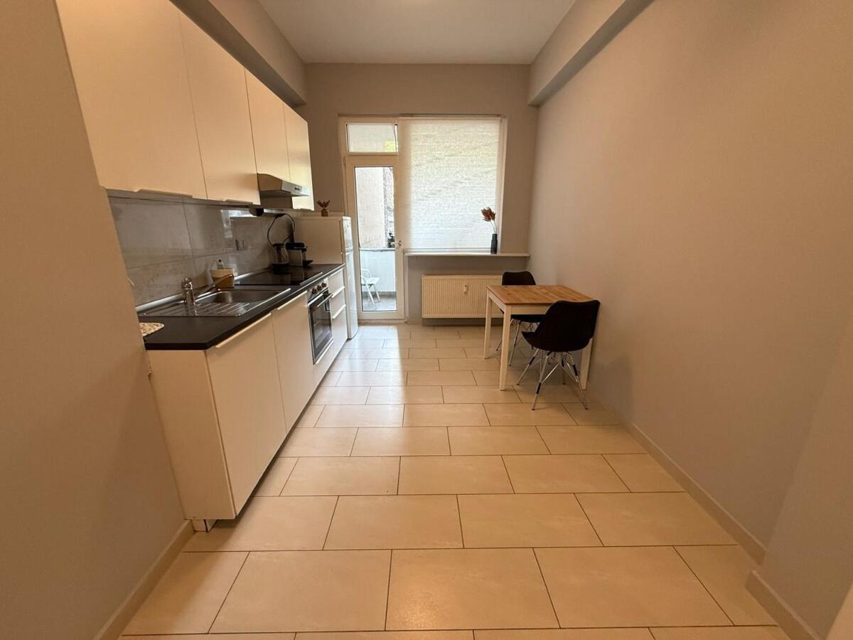 Deluxe Apartment With 2 Rooms L-Peony Apartment *